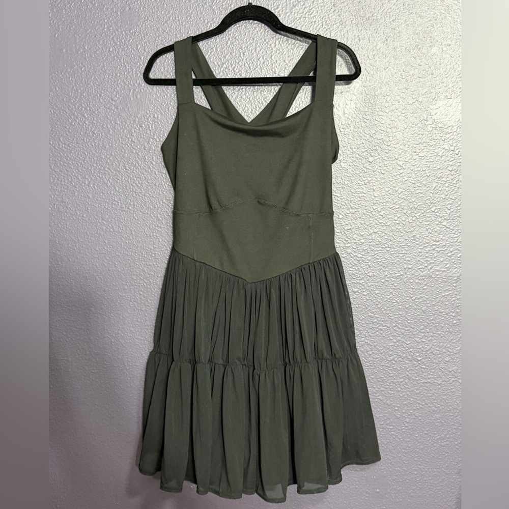 Torrid NWT Performance Core Mesh Ruffle Active Dr… - image 3